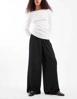 Wednesday's Girl Wednesday's Girl tie waist satin wide leg pants spot jacquard in black-Brown