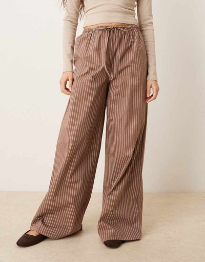 Wednesday's Girl Wednesday's Girl wide leg pinstripe pants in brown stripe-Gray