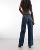 Weekday Weekday Ample low waist baggy fit jeans in mid blue - 3