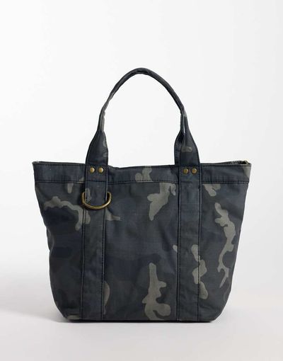 Weekday Weekday mini tote in camo print-Green