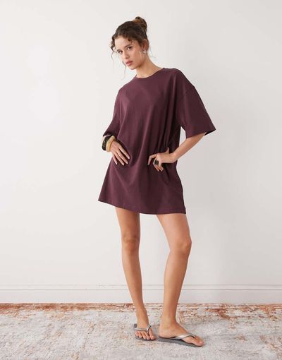 Weekday Weekday oversized T-shirt dress in burgundy exclusive to ASOS-Red