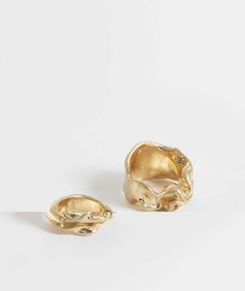 Weekday Weekday twist detail ring 2-pack in worn gold
