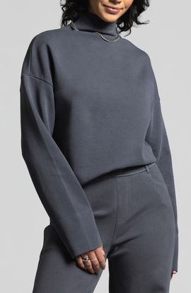 WEEKEND LOS ANGELES WEEKEND LOS ANGELES Genevieve Turtleneck Sweatshirt