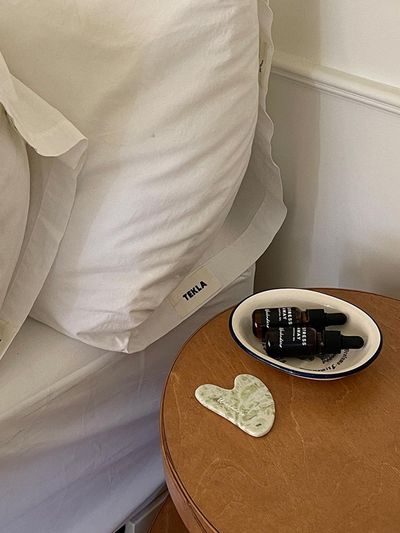 weeknders Lemongrass Mint Essential Oil Gua Sha Set