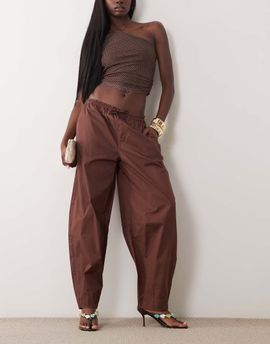 WeWoreWhat WeWoreWhat drawstring waist pull on balloon pants in deep brown