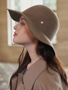 WHITE SANDS 050 Aboyne Modern Cloche Hat (2 Colors)