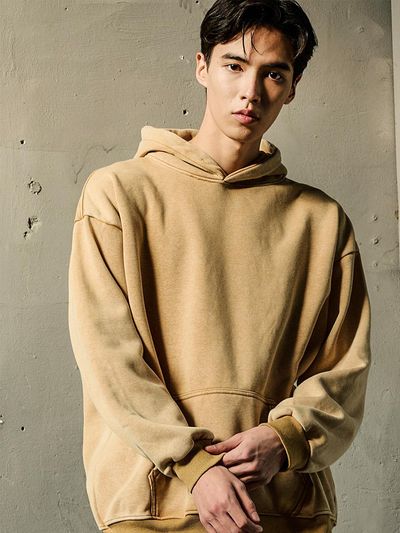 WHOLOVESART Fleece-lined Pigment-dyed Hooded Sweatshirt [Beige Mustard]
