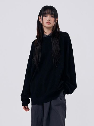 WOOALONG Signature Round Scassi Knit Sweater [BLACK]