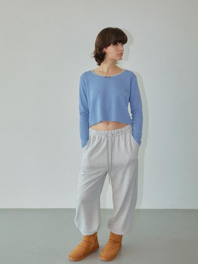 WOVEMENT Backside Lace Edge Sweatpants Gray WBDFPA002GR