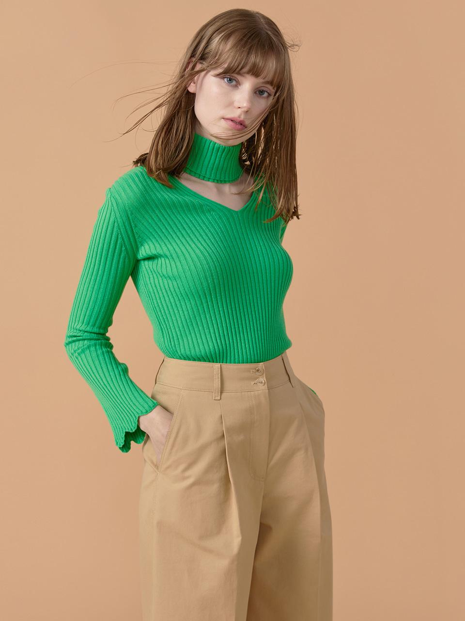 WOVEMENT Bell Sleeves V - Neck Pollar Knit Top Green WBBFNT