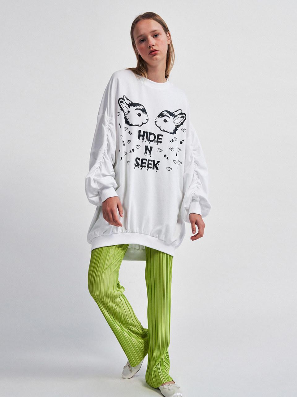 WOVEMENT Hide N Seek Printing Long Length Sweat Shirt White