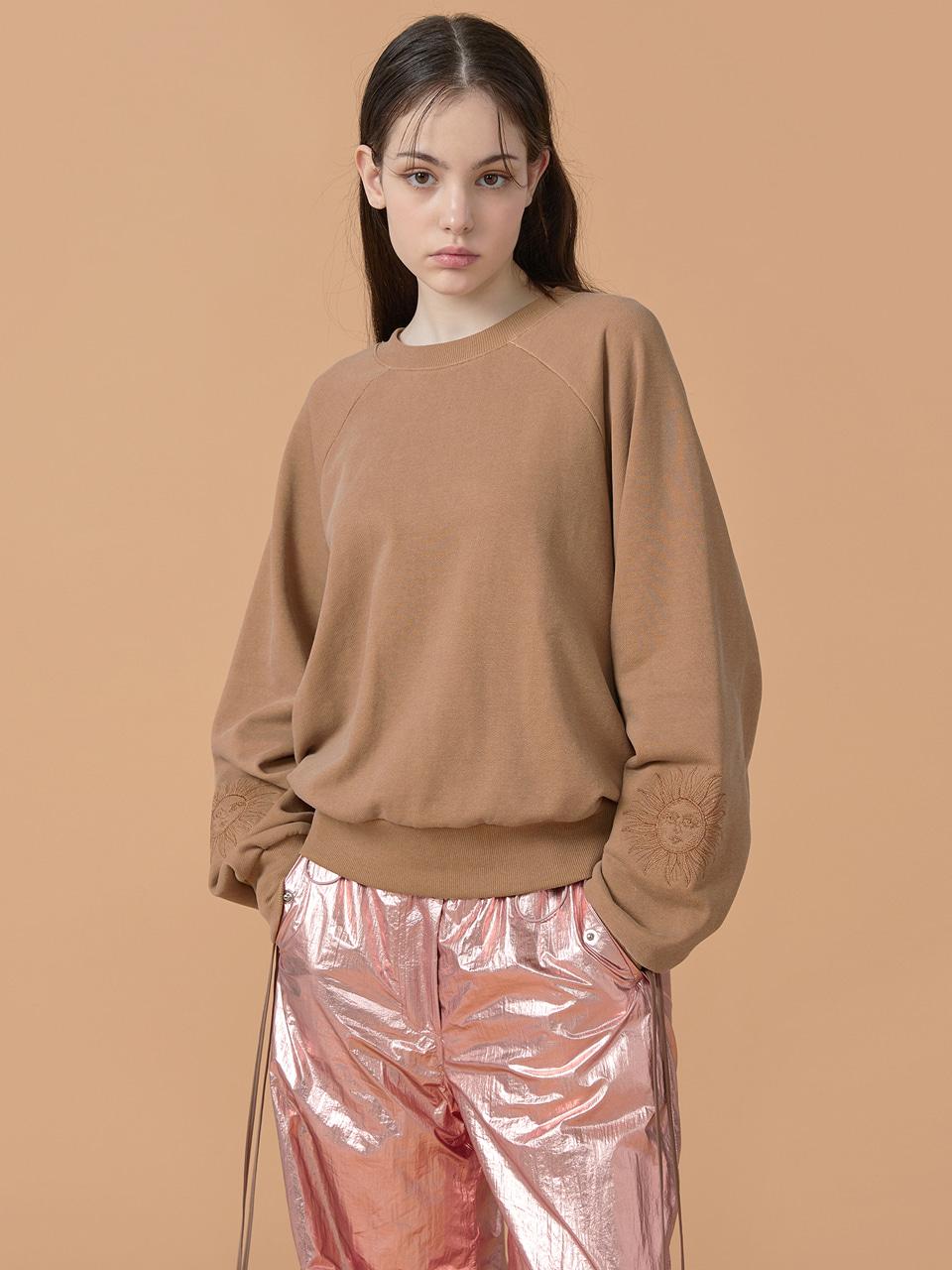 WOVEMENT Sun Needlework Point Sweatshirt Brown WBBFTP022BR
