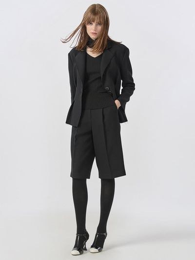 WOVEMENT Wool Bermuda Pants Black WBBFPA028BK
