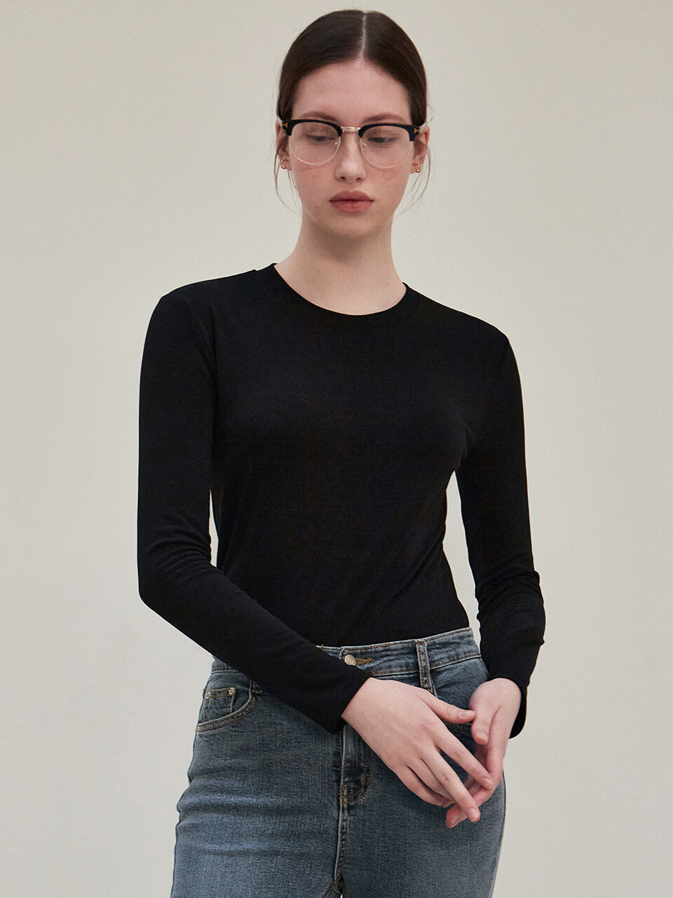 YAN13 Crew Neck Top_Black
