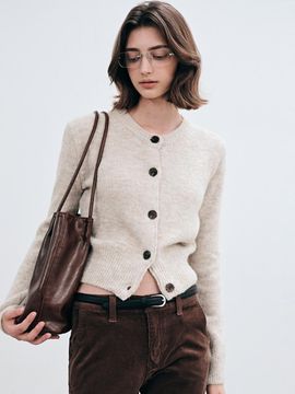 YAN13 FLUFFY BUTTON CARDIGAN_BEIGE