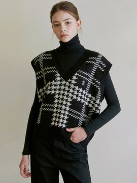 YAN13 Multi V Knit Vest_Black