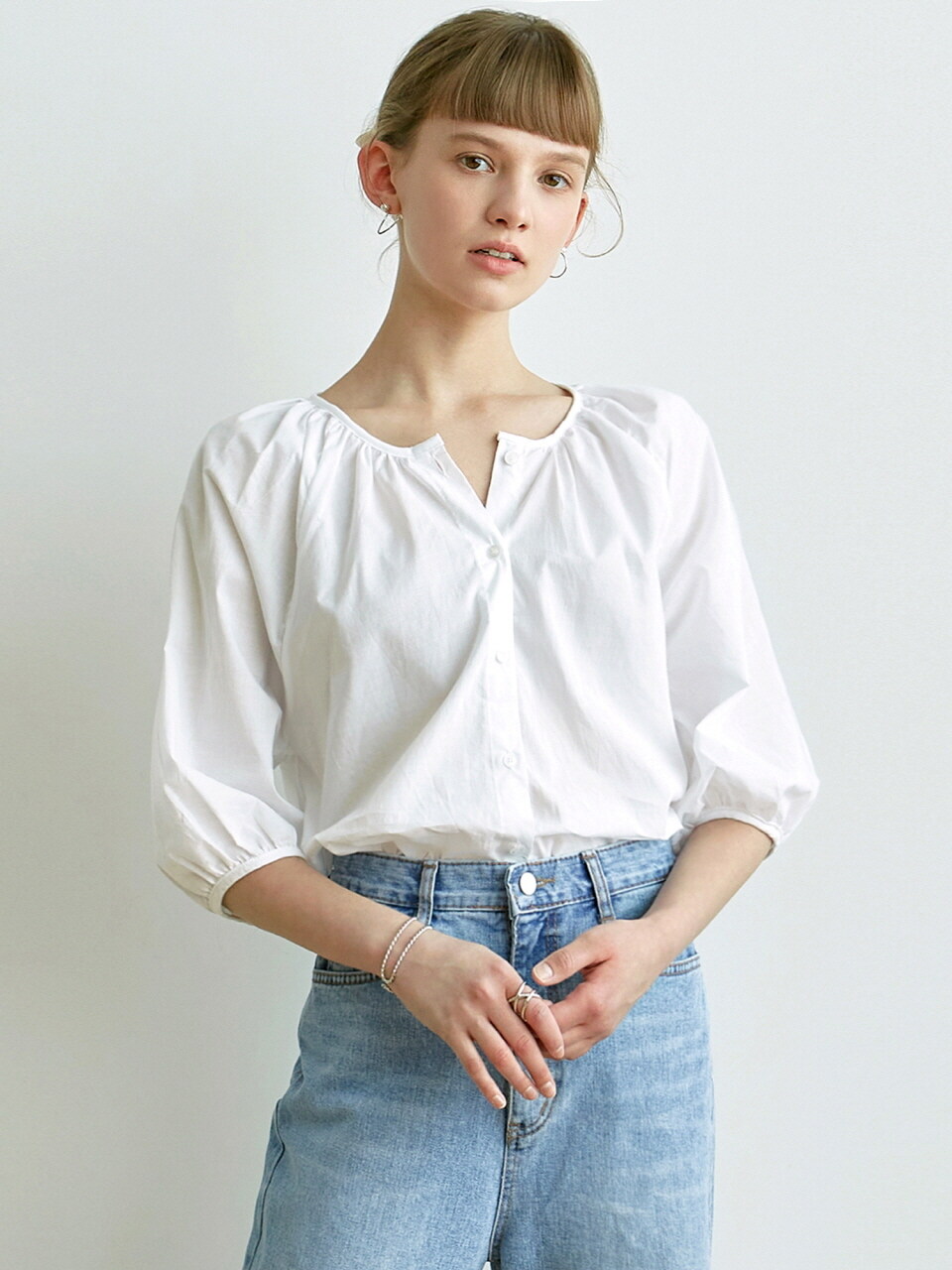 YAN13 Raglan Shirring Blouse_White