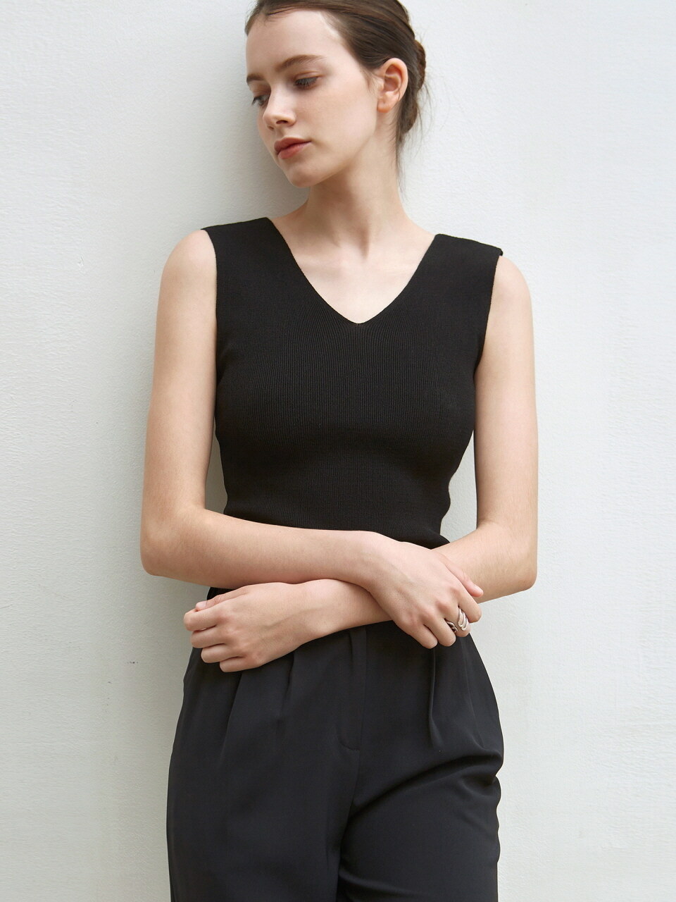 YAN13 Ribbed Sleeveless Knit_3 COLOR