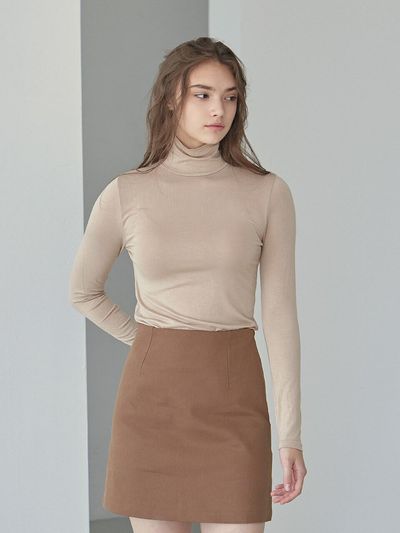 YAN13 Slim Minimal Turtleneck Tee_Beige