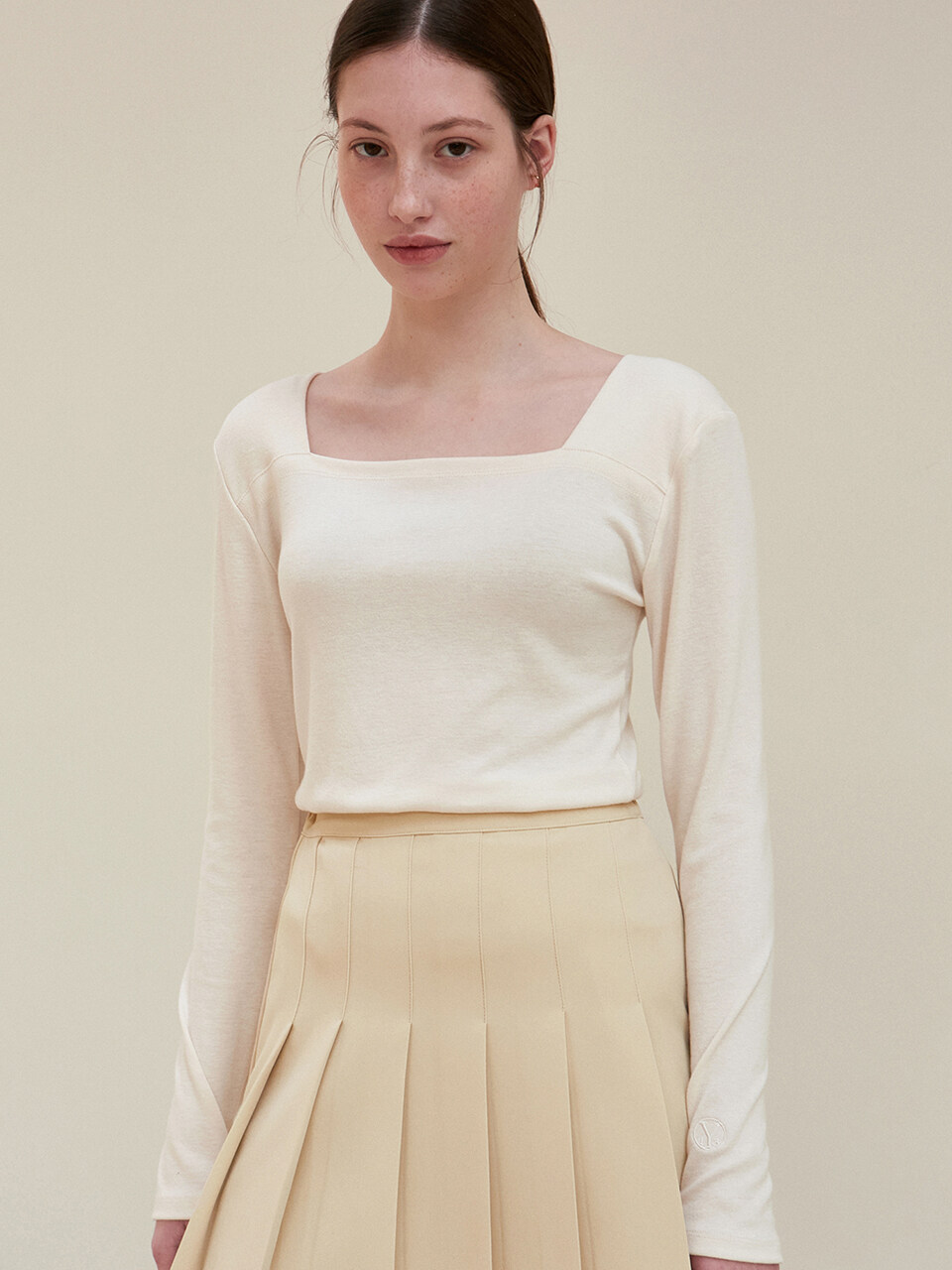 YAN13 Square Neck Top_Cream