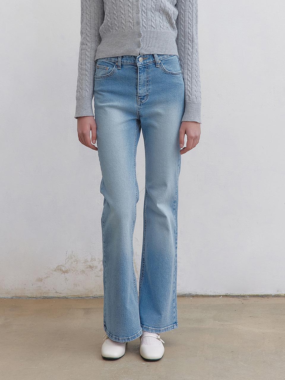 YAN13 WASHING VINTAGE FLARED JEAN [LIGHT BLUE]