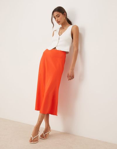 YAS YAS satin midi skirt in cherry tomato-Red
