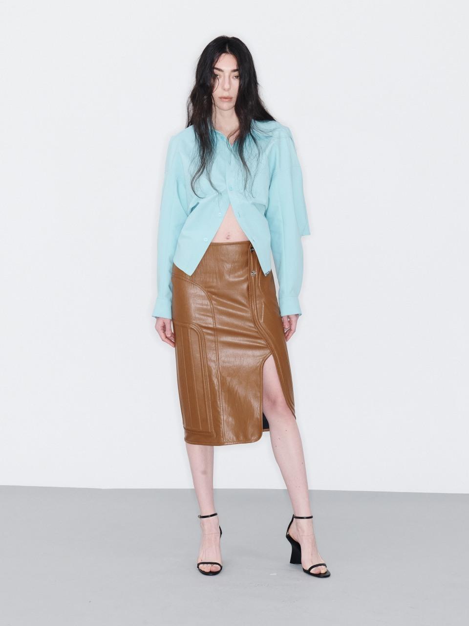 YCH ASYMMETRIC LEATHER SKIRT