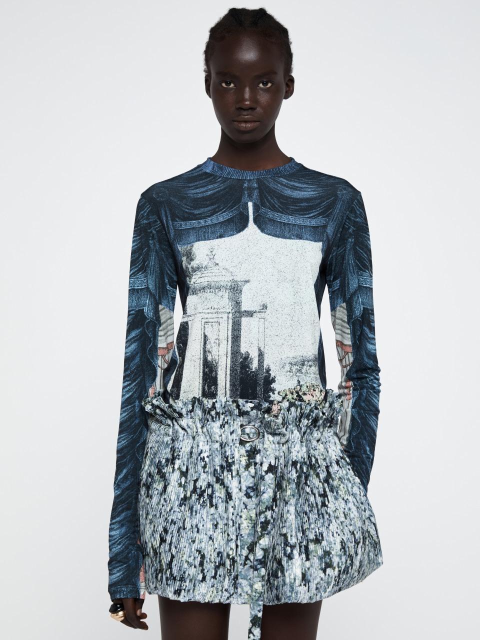 YCH Garden Graphic Printed T-shirt [Blue] (R25TS11161BL)