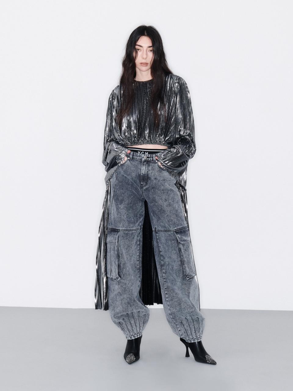 YCH LOGO-WAISTBAND CARGO JEANS (GREY)