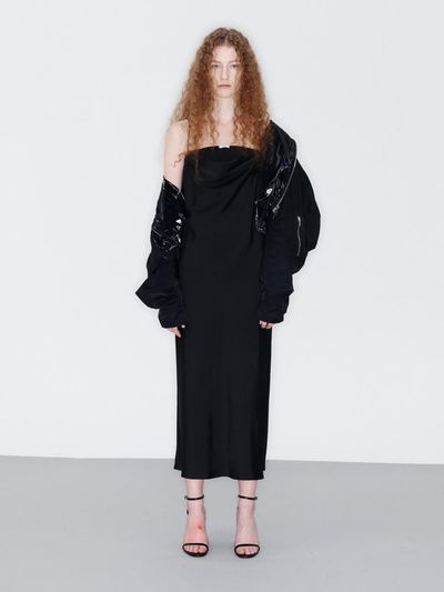 YCH SLEEVELESS LONG DRESS (BLACK)