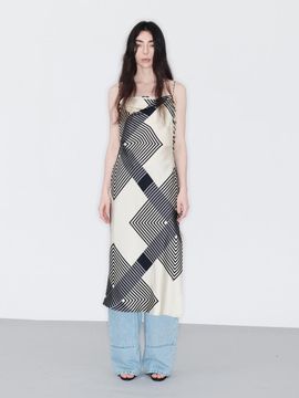 YCH SLEEVELESS SILK DRESS (BEIGE)