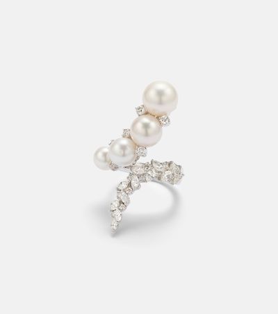 Yeprem Yeprem Pearlescent 18kt white gold ring with diamonds and freshwater pearls
