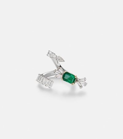 Yeprem Yeprem Reign Supreme 18kt white gold ring with diamonds and emerald