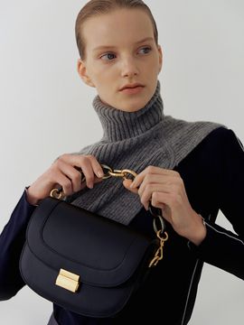 you a use Brick classic bag (Black)
