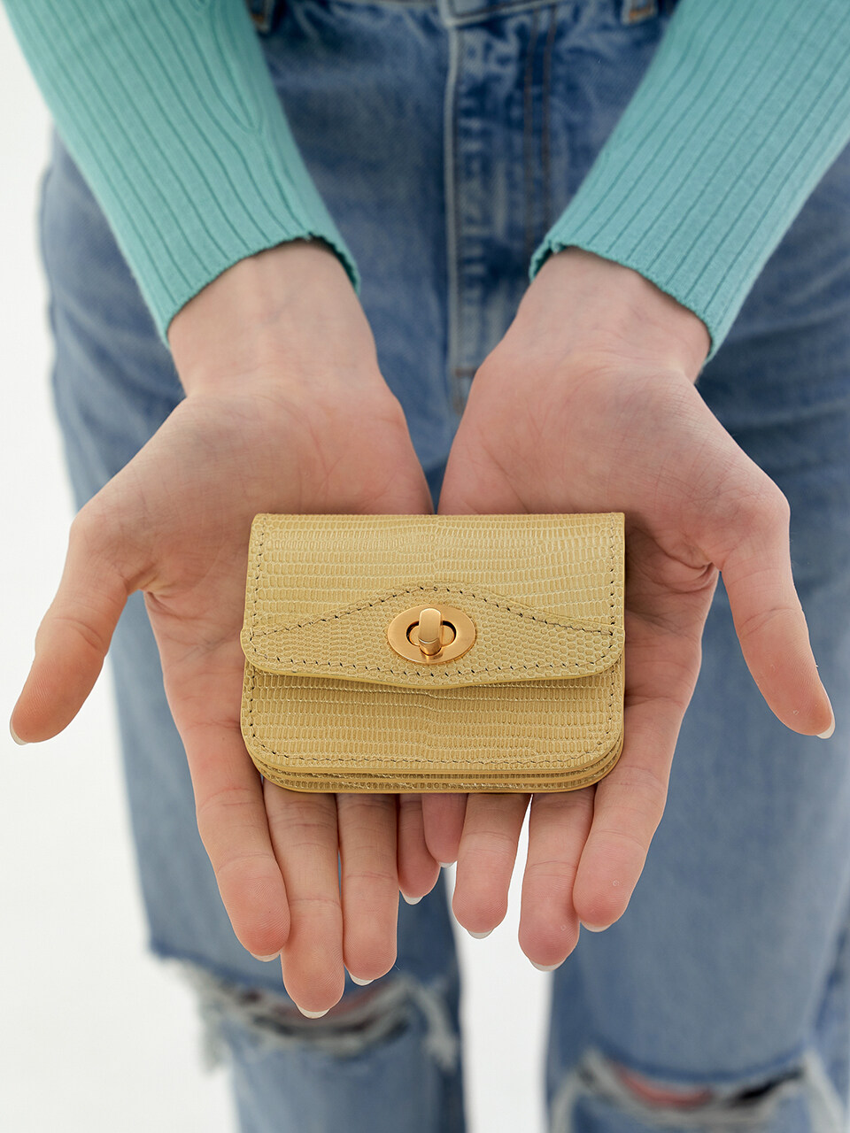 you a use Wonder Wallet (24 Colors)
