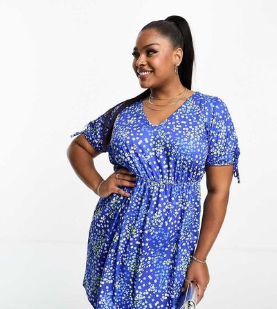 Yours Yours mini tunic dress with tie sleeve in blue ditsy floral-Multi