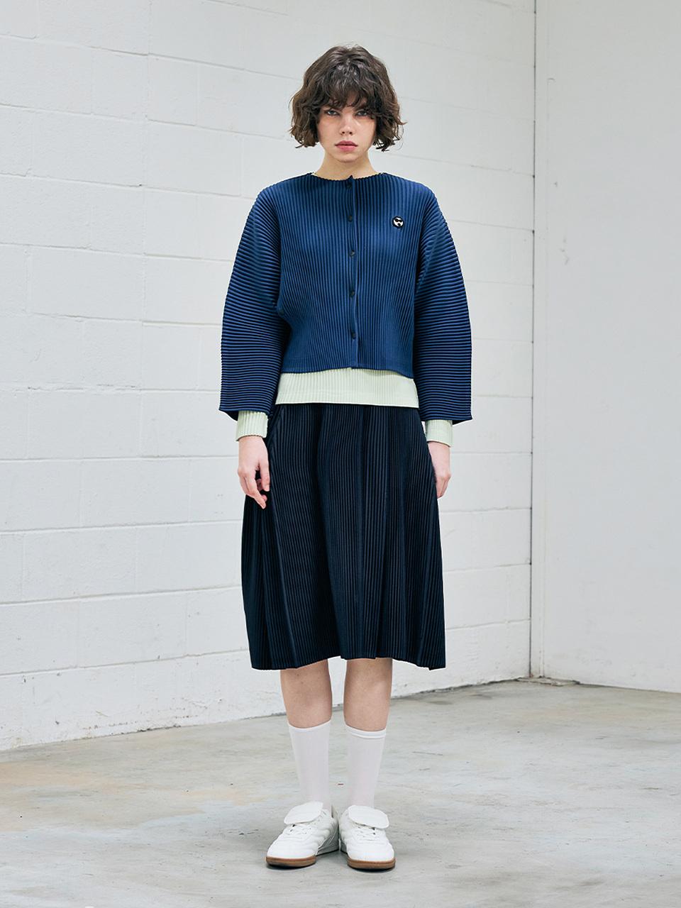 yoyoyoy Cocoon Crop Pleated Button Jacket [Blue]