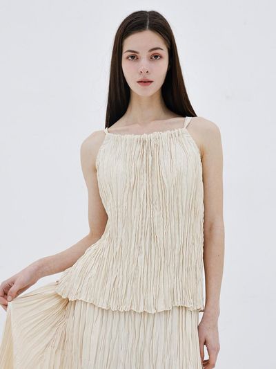 yoyoyoy Crease Slip Top [Light Beige]