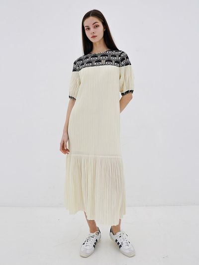 yoyoyoy Shirred Manju Maxi Dress [Ivory]