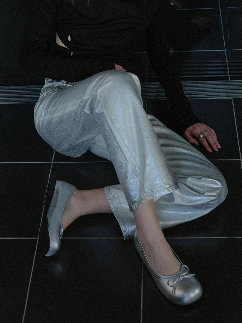 YUJI Moche Flat Shoes_Silver