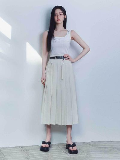 YUTHENTIC Belted Pleats Skirt