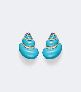 Yvonne Leon Yvonne LÃ©on Coquillage 9kt gold earrings with gemstones