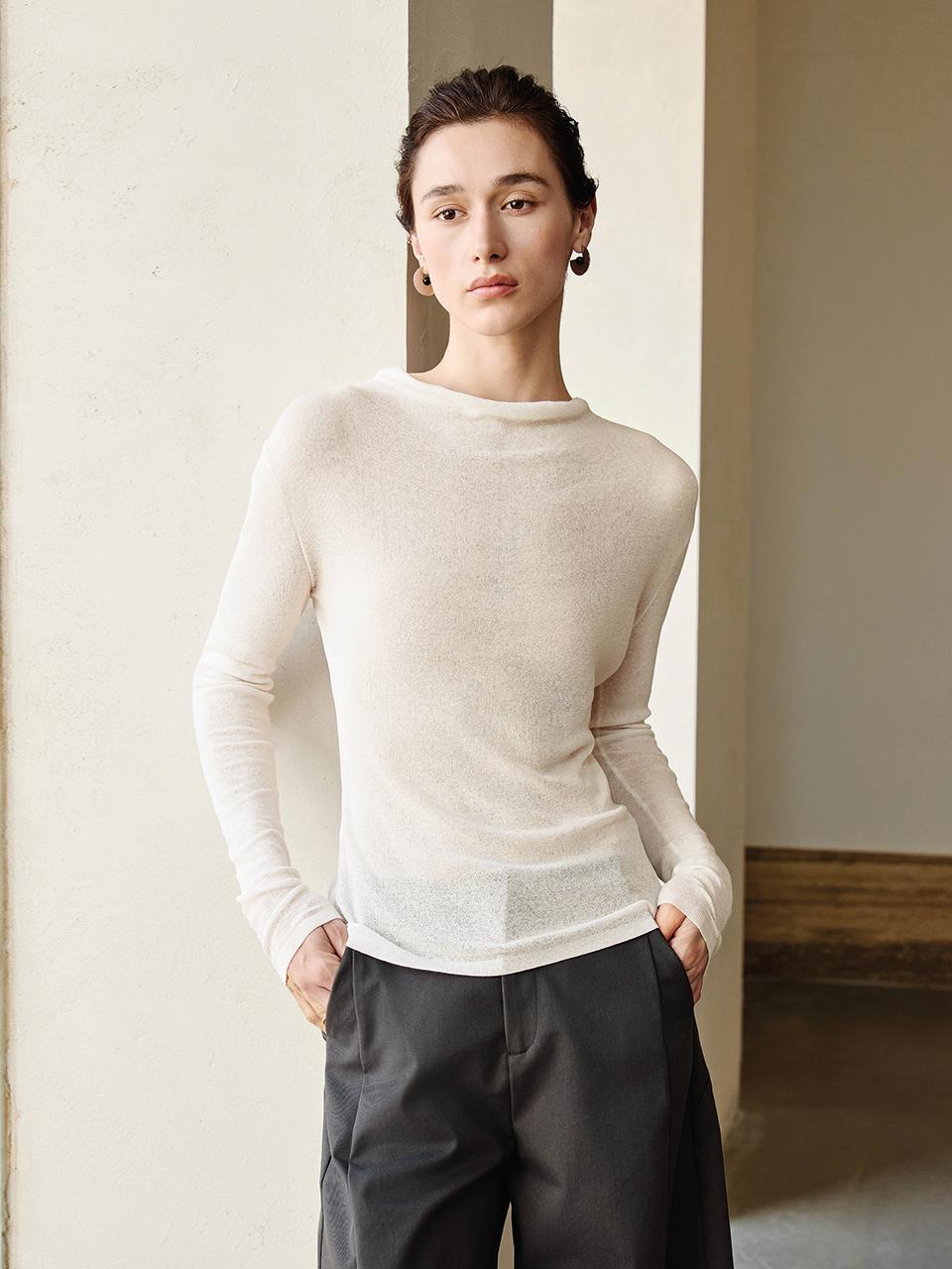 yyiam Half Neck Slim Fit Knit Top [Ivory/Black]