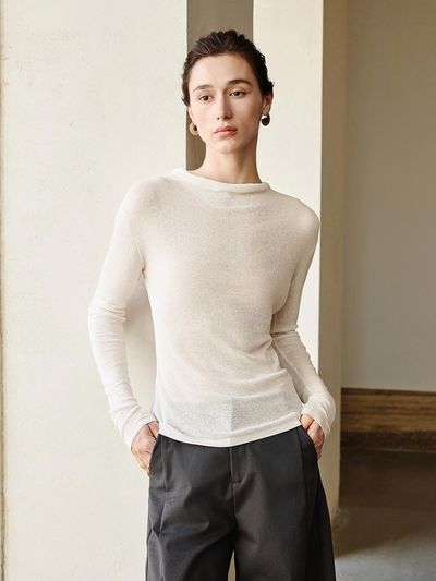 yyiam Half Neck Slim Fit Knit Top [Ivory/Black]