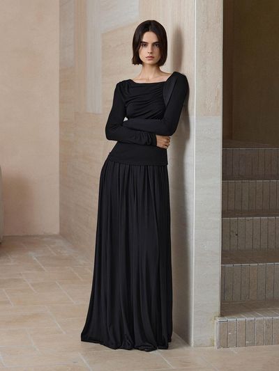 yyiam Pleated Flowing Maxi Skirt [BLACK]