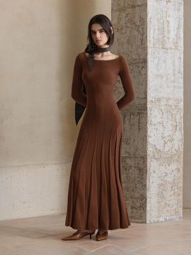 yyiam Slim Pleated Long Knit Dress [Brown]