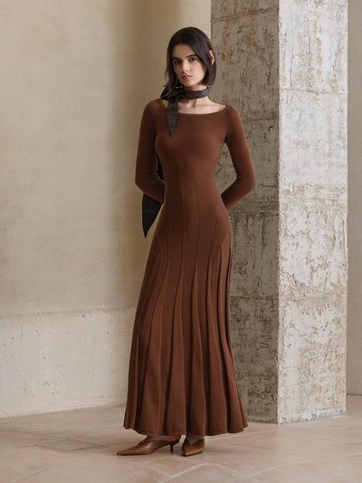 yyiam Slim Pleated Long Knit Dress [Brown]