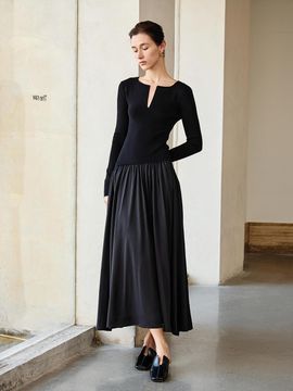yyiam Slit Neck Flowing Gentle Dress