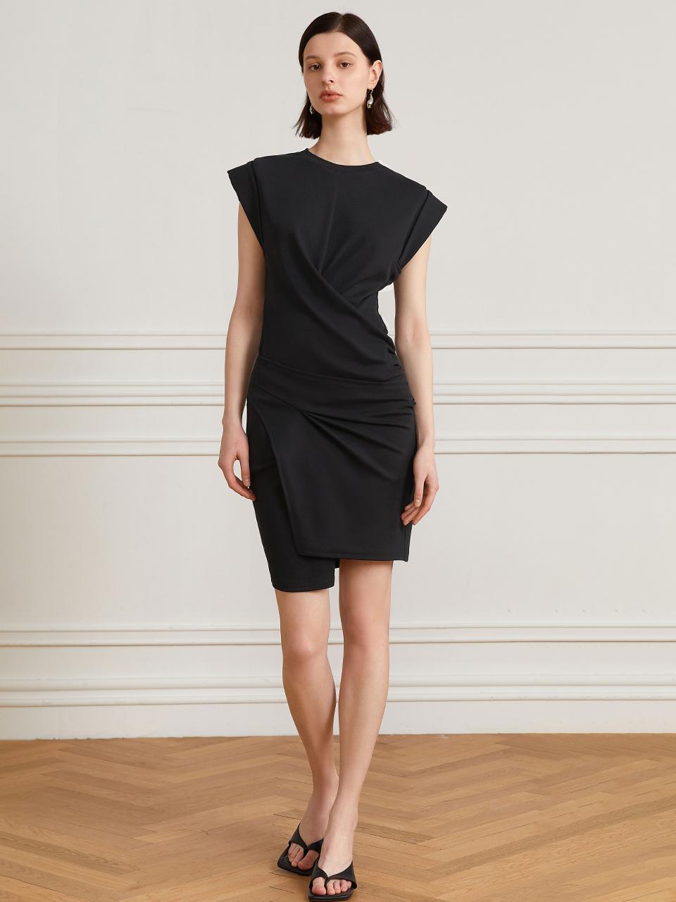 yyiam YY Asymmetric Fitted Dress (Black)