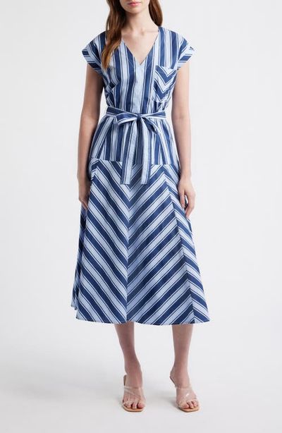 ZOE AND CLAIRE ZOE AND CLAIRE Stripe Tie Waist Maxi Dress